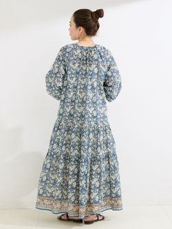手洗い可 / プリントギャザーボリュームワンピースのコーディネート
