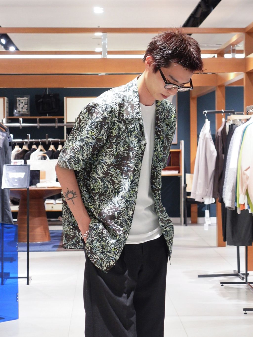AURALEE (オーラリー) PRINTED AIRY SILK HALF-SLEEVED Sの