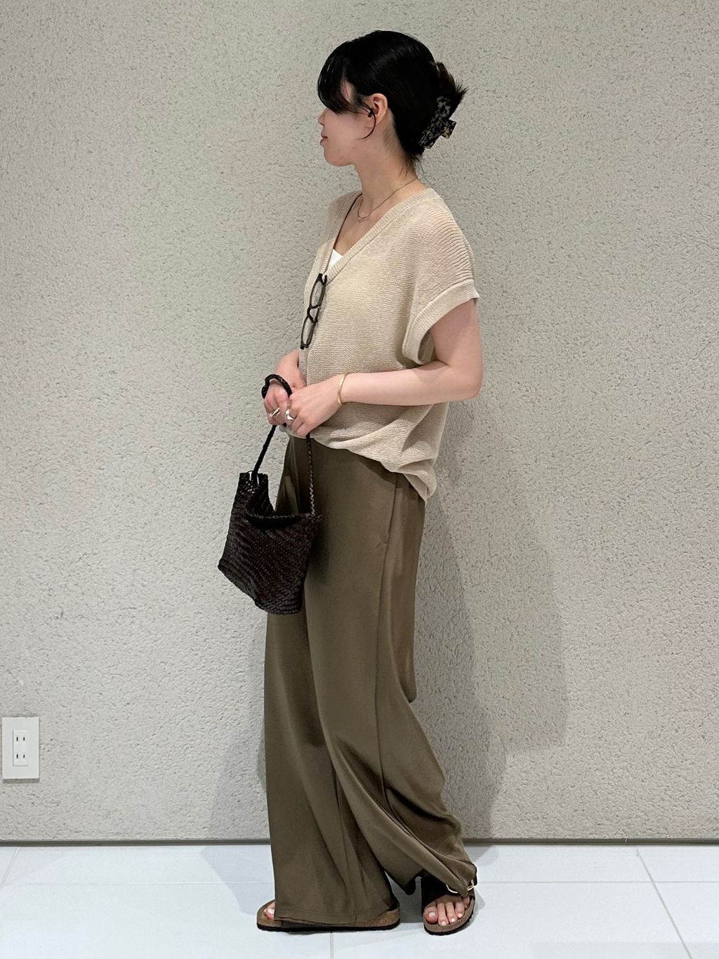 plageプラージュ 、カトリーントーキョー2点おまとめ 2WAY カタアゼ KNIT ベストのコーディネートスナップ（hina）｜Plage