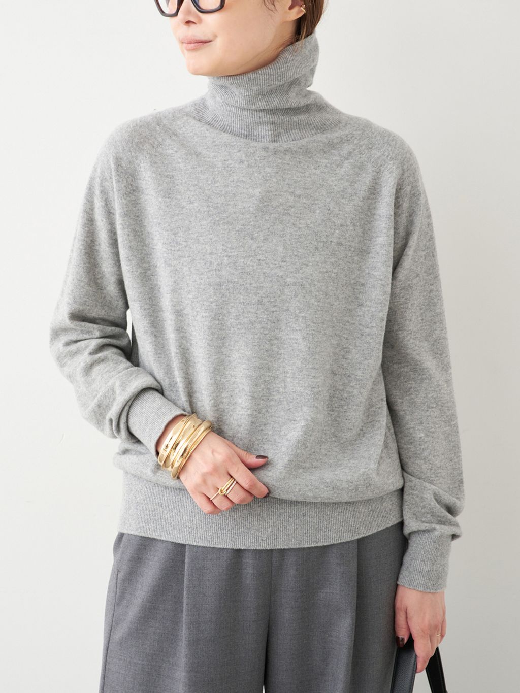 CAPRI タートルネック プルオーバーのコーディネートスナップ（MIZU