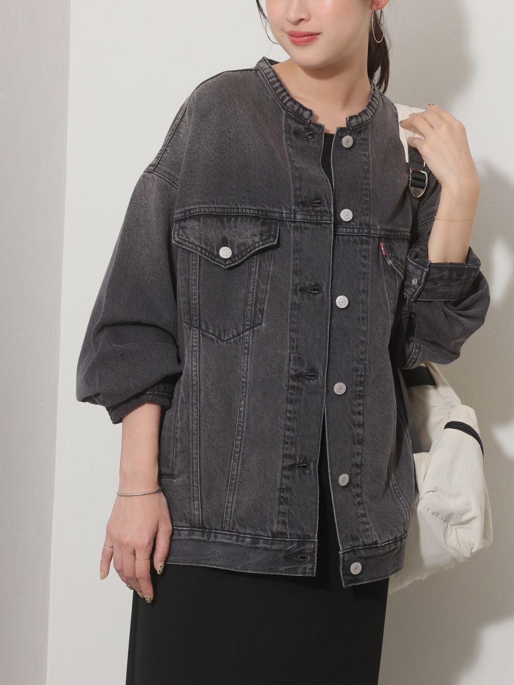 別注【LEVI'S】COLLARLESS XL TRUCKER BK：デニムジャケットの