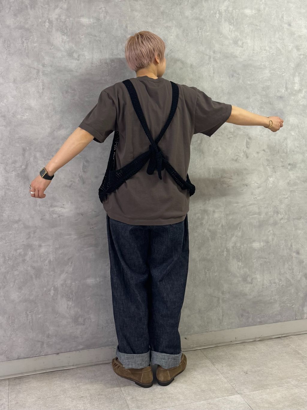 予約》10OZデニム ARMYビッグパンツのコーディネートスナップ（E.M