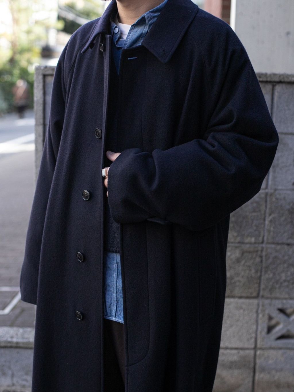 COMOLI / コモリ】コモリカシミヤ バルカラーコートのコーディネート