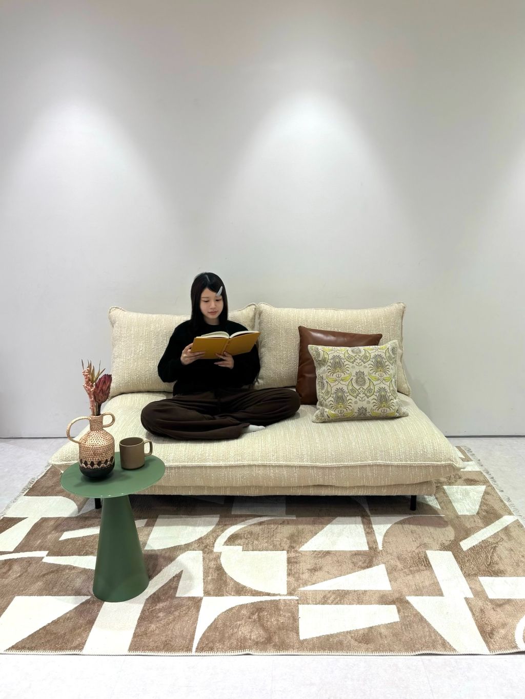 JOURNAL STANDARD FURNITURE
