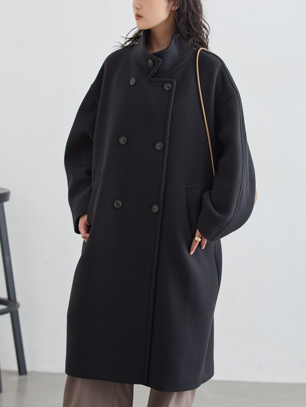 JOURNAL STANDARD パッチレイヤースタンドコート　ブラック 予約》MANTECO/FABRICA スタンドコートのコーディネートスナップ