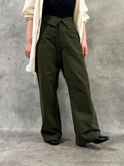 Higuchi*S2WAYハイウエストパンツのコーディネートスナップ（Sakuma