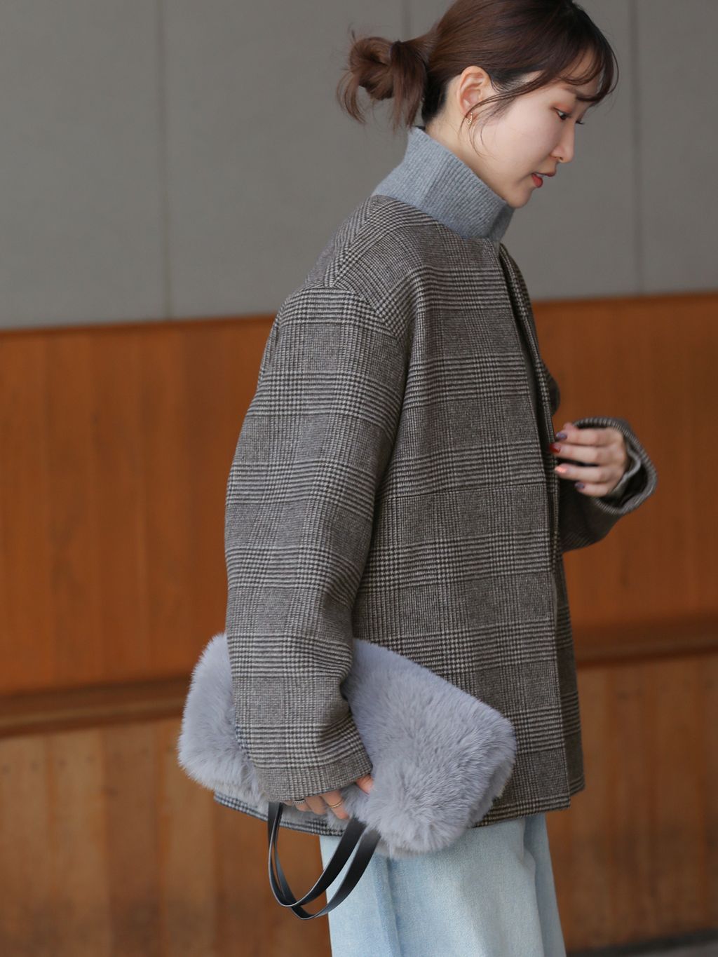 追加》スーパーファインビーバークルーネックコートのコーディネート