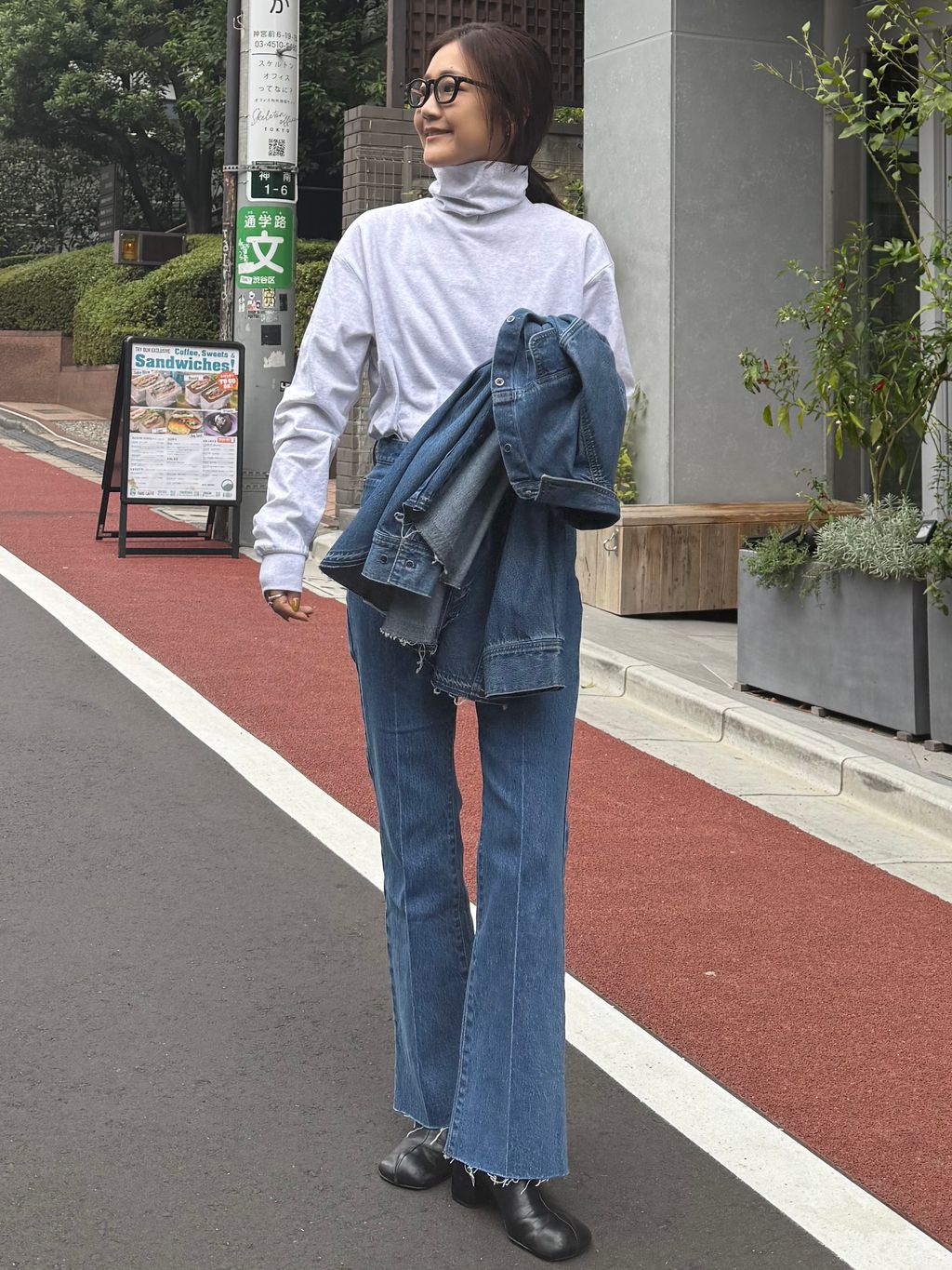 OUTDOOR PRODUCTS Usual Things