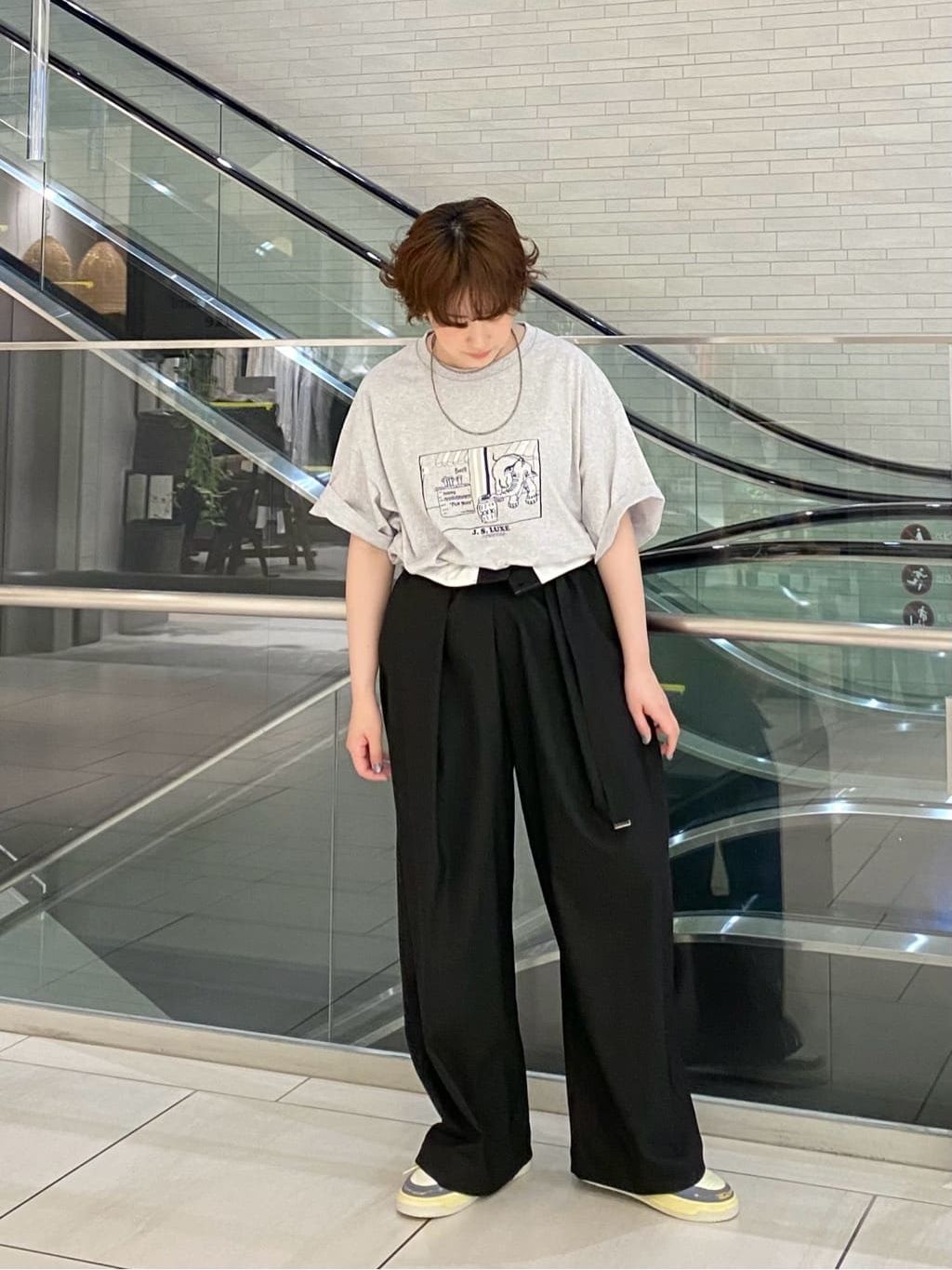 SUNDAY ハンサムワイド パンツのコーディネートスナップ（AT
