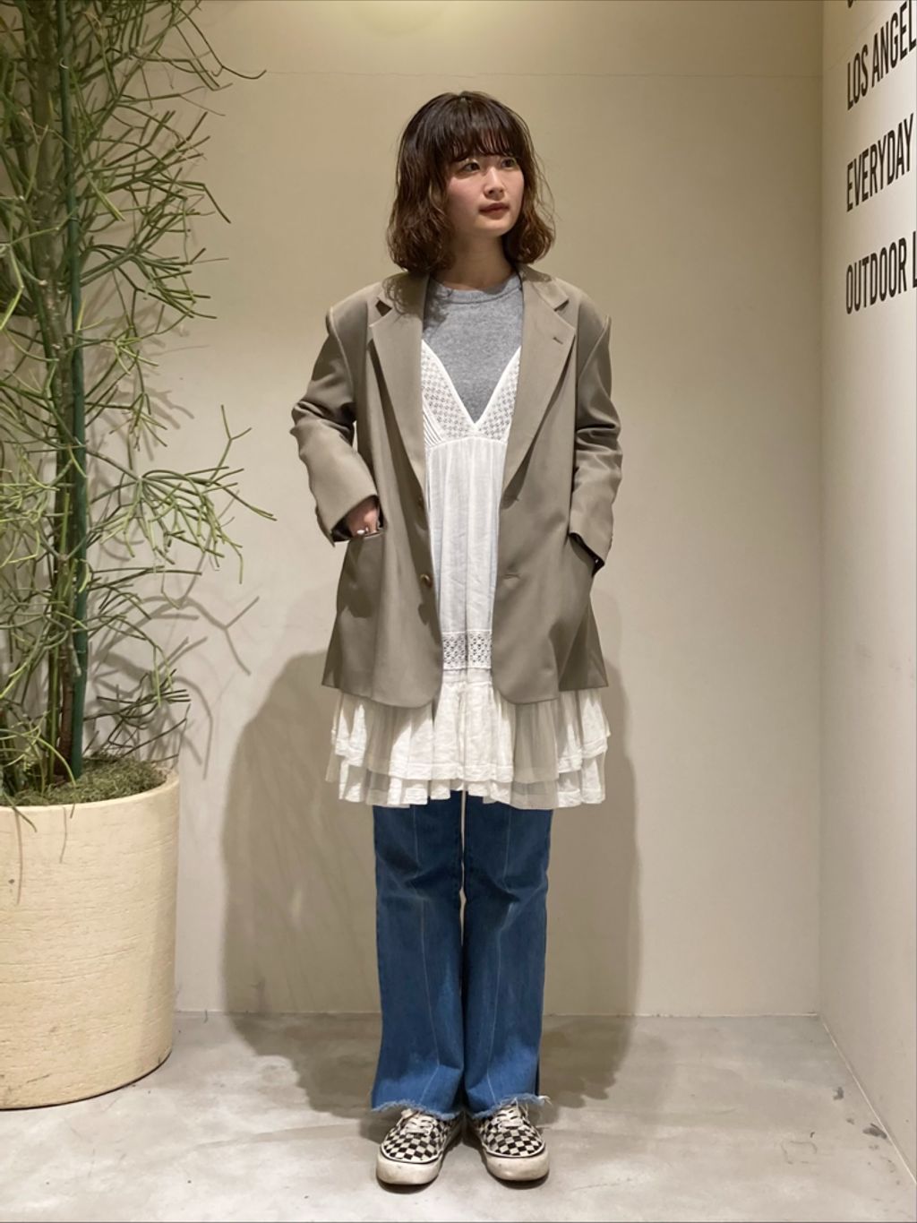 OUTDOOR PRODUCTS Usual Things