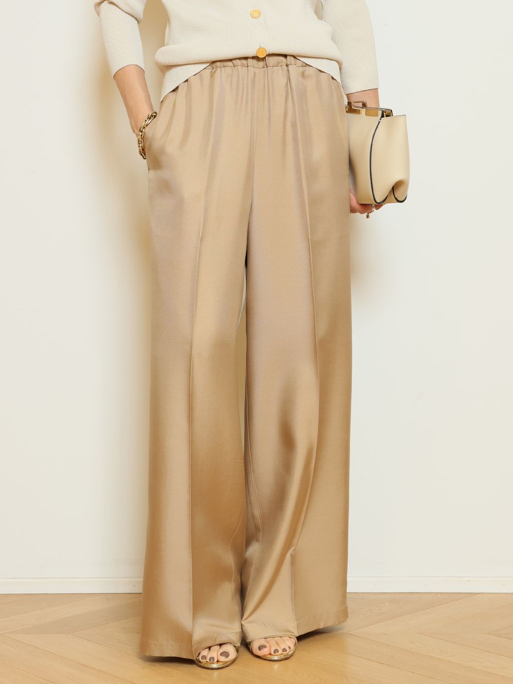 Silk Looker パンツのコーディネートスナップ（MUSE）｜MUSE de