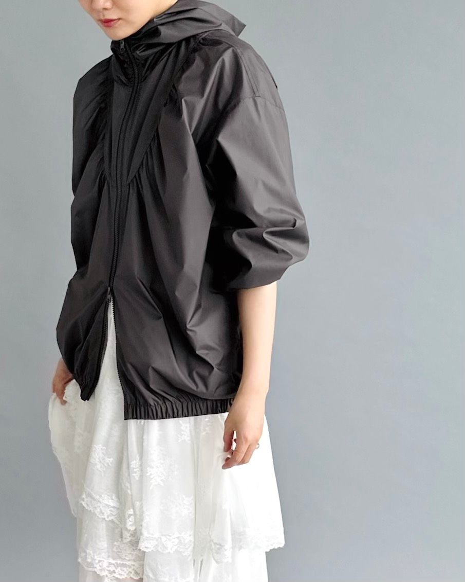 大人気、理想を叶えた大人のタフタウィンドパーカー。｜EDIT. FOR LULU