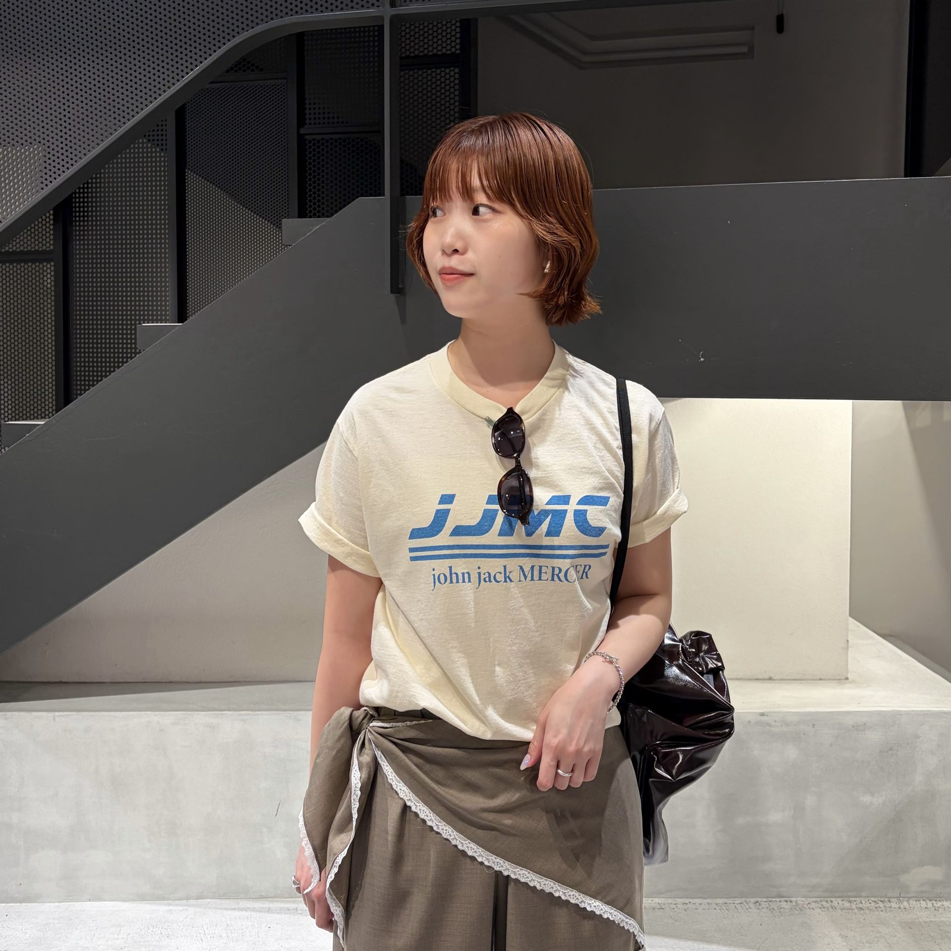 KURO/クロ】別注 クロップドデニムシャツのコーディネートスナップ 