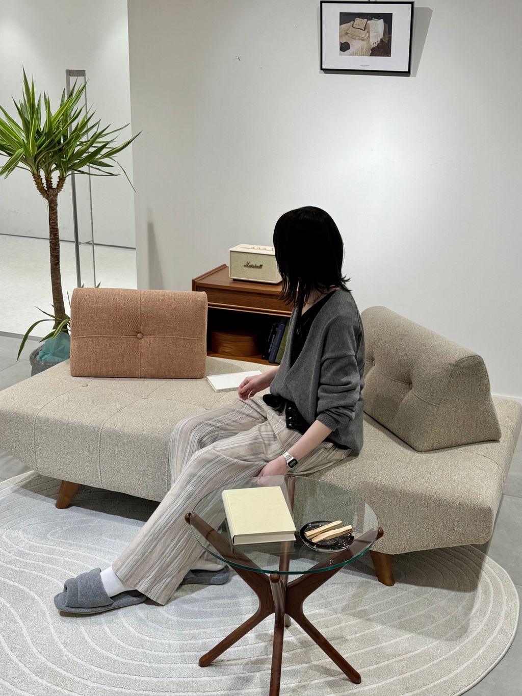 JOURNAL STANDARD FURNITURE