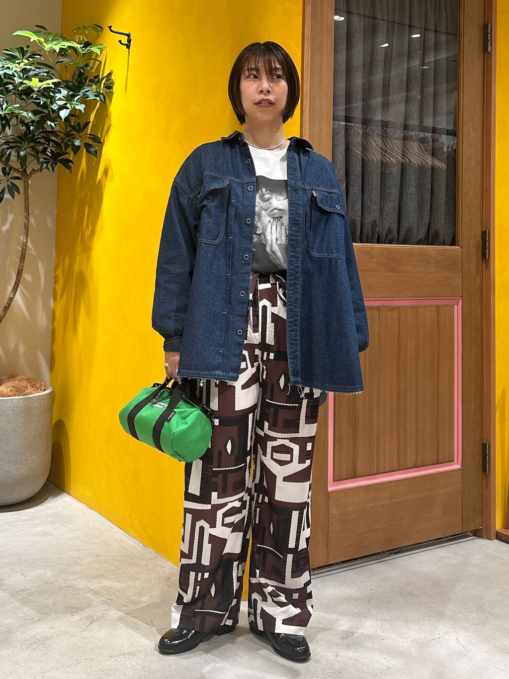 OUTDOOR PRODUCTS Usual Things