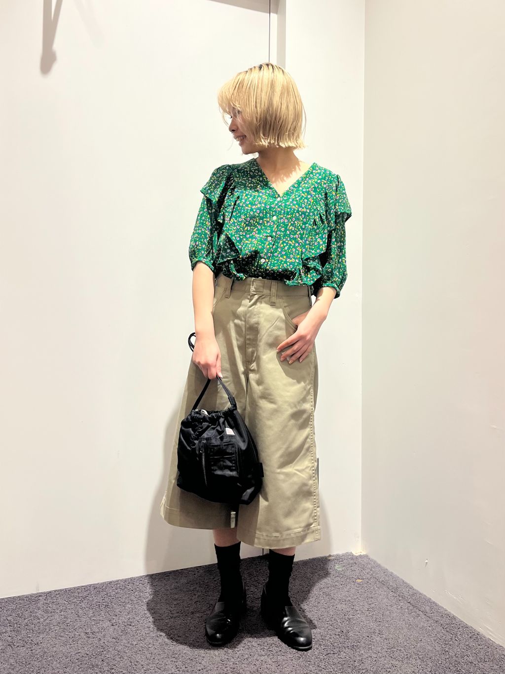 OUTDOOR PRODUCTS Usual Things