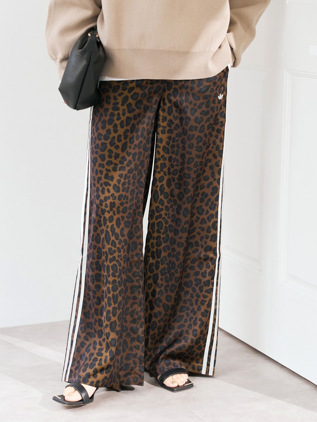 adidas / アディダス LEO PRINT WIDE LEG SATIN PANTSのコーディネート