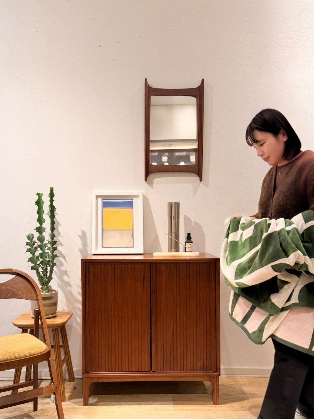 JOURNAL STANDARD FURNITURE