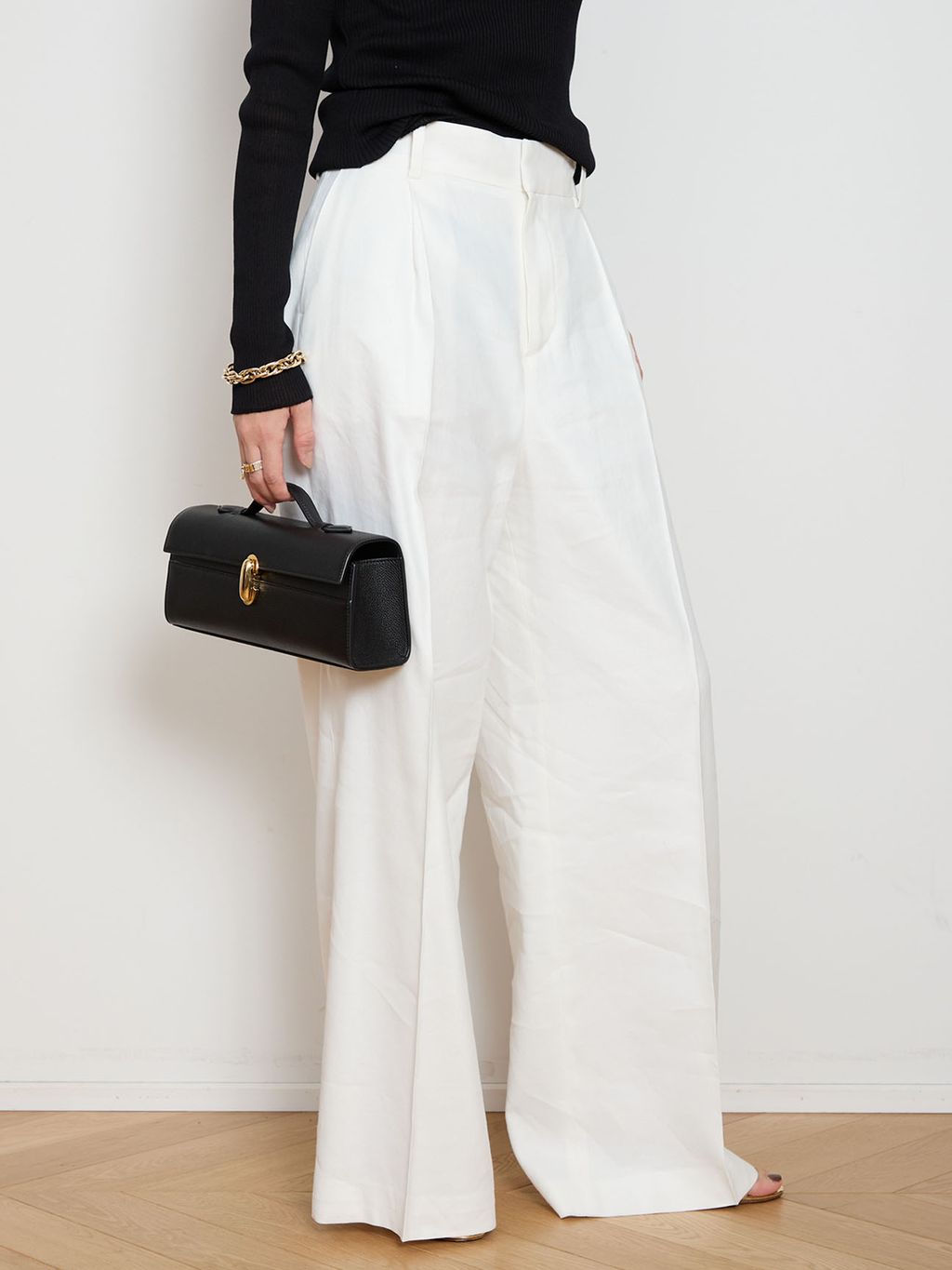 AQUAZZURA/アクアズーラ】 SO NUDE サンダルのコーディネートスナップ