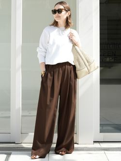 BTN Velvet Tシャツのコーディネートスナップ（MIZU）｜Deuxieme